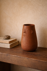 Los Rostros Flower Vase