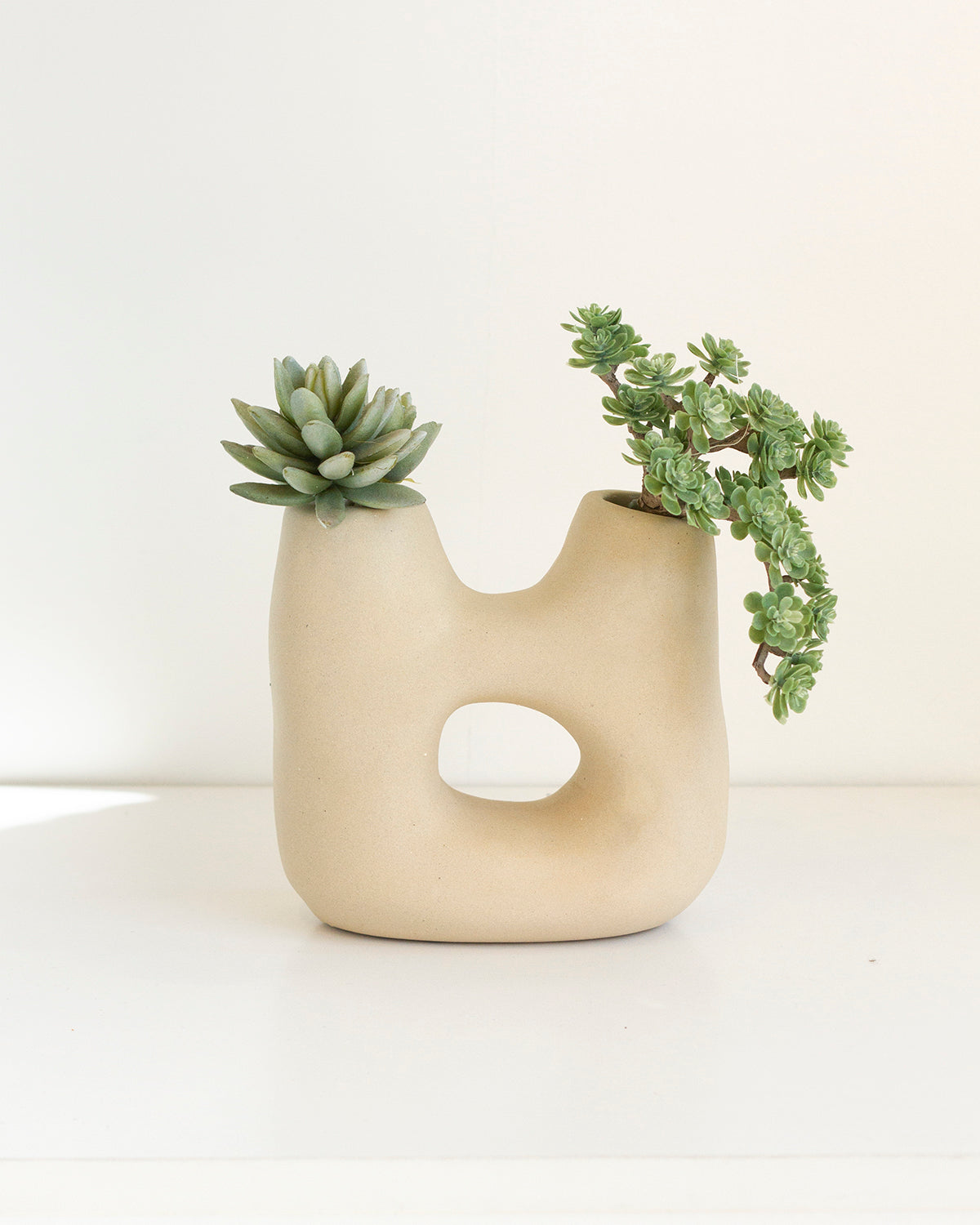 Dual Clay Vase - Natural - Atlas & Kiln