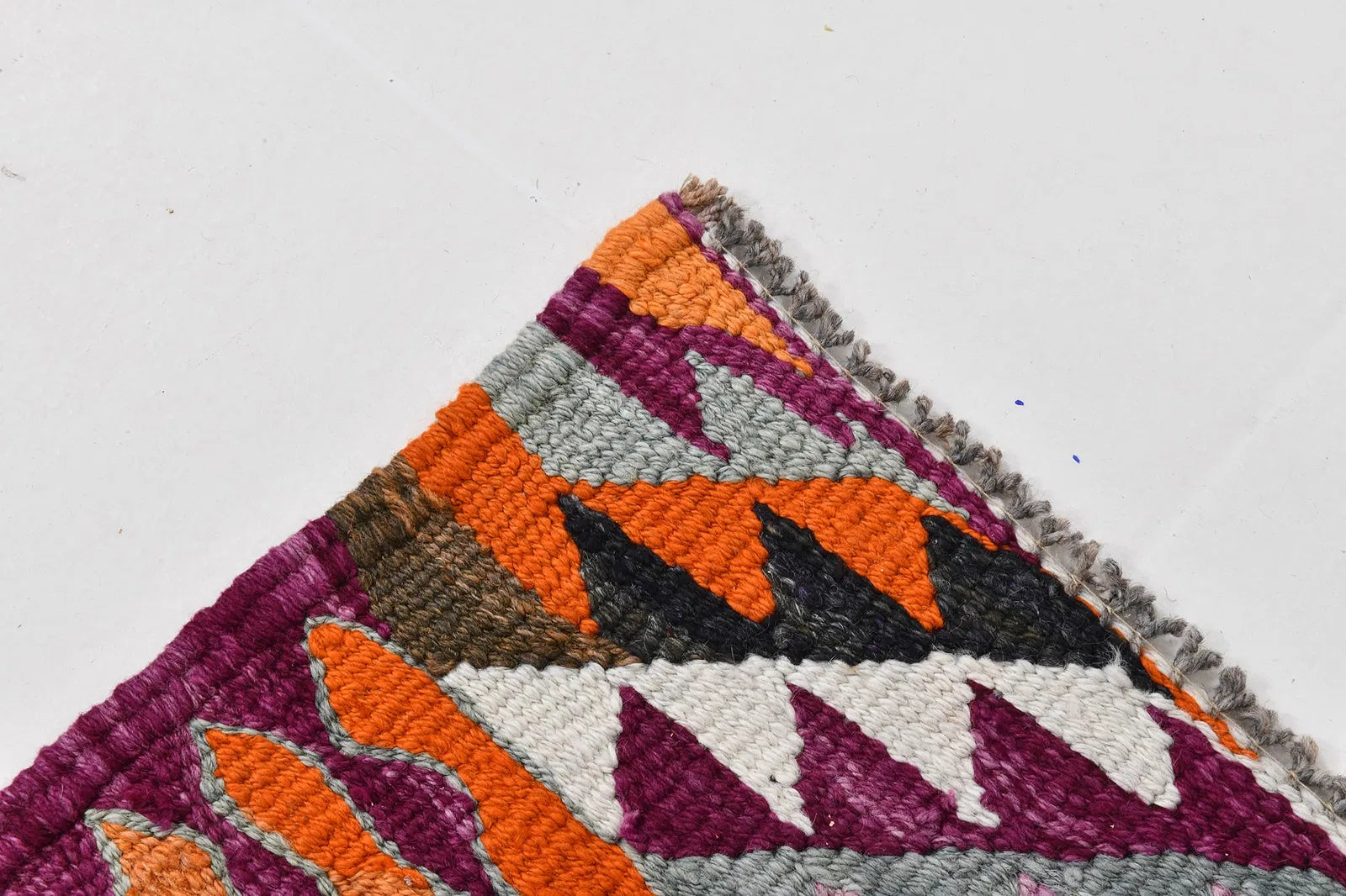 3'1" x 9'6" Vintage Anatolian Kilim Runner - Atlas & Kiln